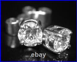 18 ct Or Blanc Diamant Clous D'Oreilles. 56 Ct Diamants mousseux! Old new stock