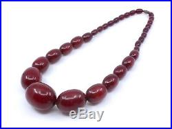 Ancien collier en Bakélite rouge cerise cherry Amber necklace Art Deco 75g