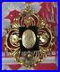 Ancien-grand-medaille-pendentif-medaillon-or-massif-18-carats-a-decor-floral-01-esoz