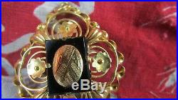 Ancien grand medaille pendentif medaillon or massif 18 carats a decor floral