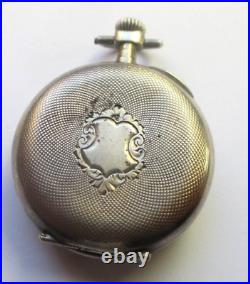 Ancien pendentif belle petite Montre à gousset en argent bijou vintage 2665