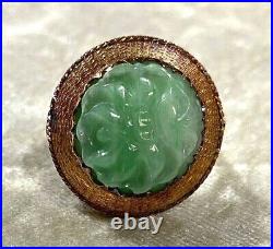 Ancienne Bague ronde en OR sertie d'une Fleur de Jade TDD 54 Poinçon HIBOU