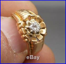 Ancienne bague en or 18 carats sertie d'un diamant
