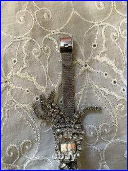 Ancienne montre ceinture Timex Bijou argent remontage manuel accessoire