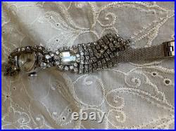 Ancienne montre ceinture Timex Bijou argent remontage manuel accessoire