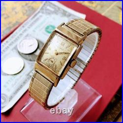 Ancienne montre homme Bulova remontage manuel 21 bijoux plaqué or années 50