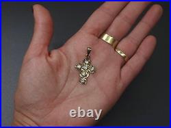 Ancienne petite croix régionale en or 18K et diamants taille ancienne 0,60ct