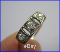Bague ancienne 1900 Trilogie diamants Or rose 18 carats 750 et platine