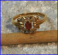 Bague ancienne or jaune 18 carats, diamants et pierre rouge (rubis)