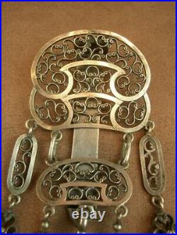 Belle Chatelaine Ancienne En Metal Argente Porte Montre A Gousset Sceau Et Cle