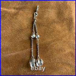 Bijou ancien Breloques argent massif Chaîne de montre Châtelaine XIXe