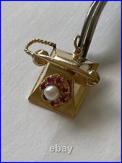 Charme de téléphone à l'ancienne en or jaune 14 carats! Cadran rubis/perle! Unique
