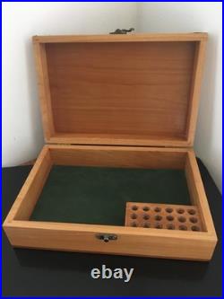 Coffret en bois, collection, pistolet ancien, montres, bijoux, couteaux, bois