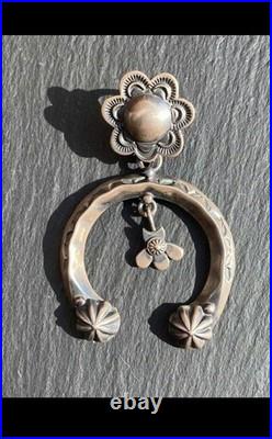 Collier Navajo Delbert Gordon style ancien timbre bijoux utilisé du Japon