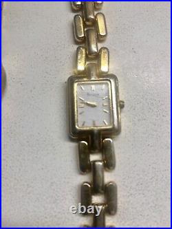 Deux montres femme vintage Bulova, ton or telles quelles