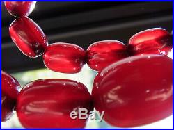 Important Collier Sautoir Ancien Art Deco Dark Red Cherry Faturan Bakelite