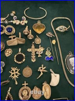 Lot De Bijoux Fantaisie Et Montres Plaque Or Ancien Et Récents Bon État Général