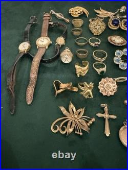 Lot De Bijoux Fantaisie Et Montres Plaque Or Ancien Et Récents Bon État Général