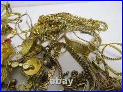 Lot de bijoux ancien divers doré plaqué or ancien fantaisie montre 1.1 kilos