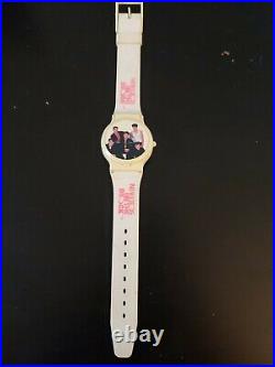 Montre Vintage Rare Neuf Enfants On The Block Jolie Enfants Blanche