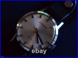 Montre ancienne rare 17 bijoux à remontage manuel CITIZEN import Japon rare