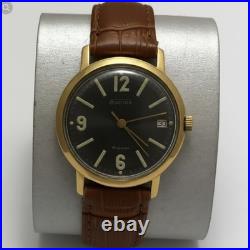 Montre mécanique ancienne URSS plaqué or 18 bijoux date style militaire 40 mm