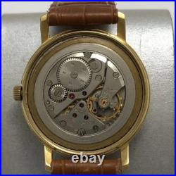 Montre mécanique ancienne URSS plaqué or 18 bijoux date style militaire 40 mm
