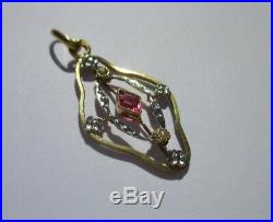 Pendentif ancien Art Déco rubis perles Or 18 carats french gold charm 750