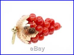 Pendentif ancien breloque grappe de raisin en or 18k et perles de corail