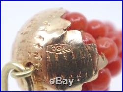 Pendentif ancien breloque grappe de raisin en or 18k et perles de corail