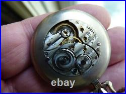 Rare montre de poche octogonale antique Elgin art déco lunette émail vers 1928