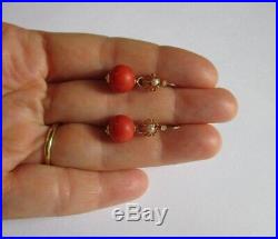 Rares boucles doreilles dormeuses anciennes Corail perles Or 18 carats 750