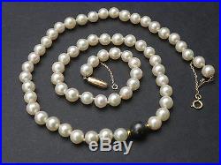 Très joli collier ancien perle de culture et Tahiti fermoir or 18K